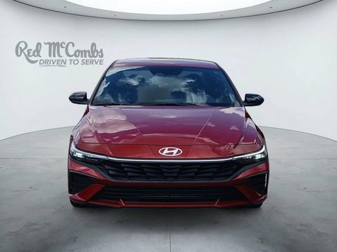 Used 2025 Hyundai Elantra Sport FWD image 8