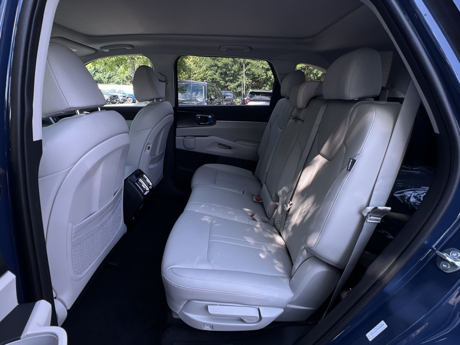 New 2026 Kia Sorento S w/ S Panoramic Sunroof Package FWD image 29