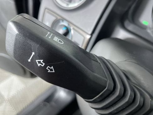 Used 2013 Chevrolet Captiva Sport LS image 28