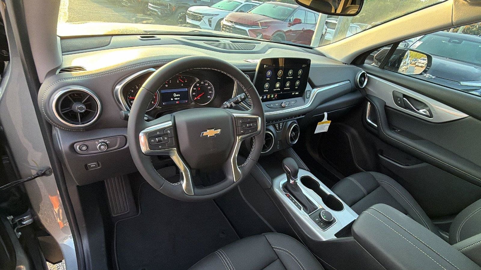 New 2026 Chevrolet Blazer LT w/ Midnight/Sport Edition FWD image 3