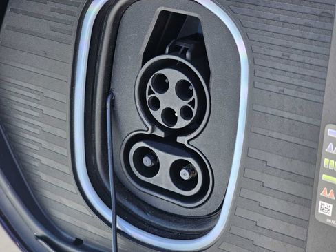 Used 2025 Cadillac Escalade IQ Sport 1 image 16