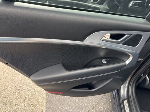 Used 2019 Genesis G70 2.0T Advanced w/ Elite Package image 38