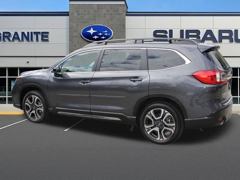 Used 2025 Subaru Ascent Limited AWD/4WD image 8