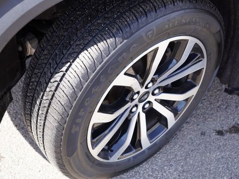 Used 2023 Ford Explorer ST-Line w/ Class IV Trailer Tow Package image 13