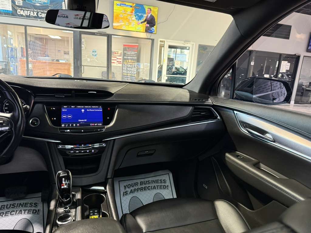 Used 2021 Cadillac XT6 Luxury FWD image 24