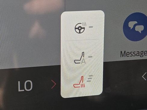 Used 2025 Ford Explorer ST-Line w/ ST-Line Street Pack image 6