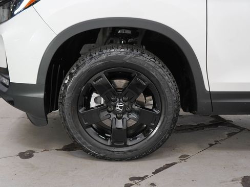 Used 2024 Honda Ridgeline Black Edition image 28
