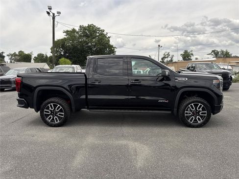 New 2026 GMC Sierra 1500 AT4 w/ AT4 Premium Package AWD/4WD image 3