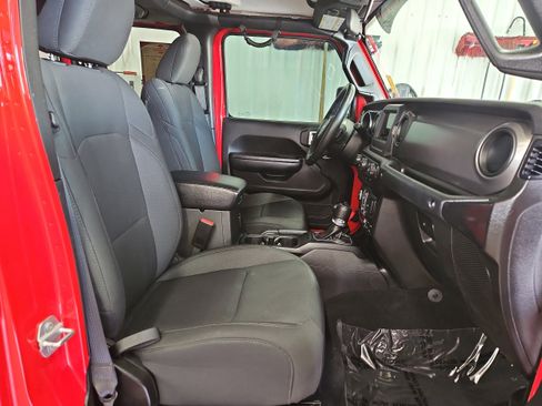 Used 2022 Jeep Gladiator Willys image 10