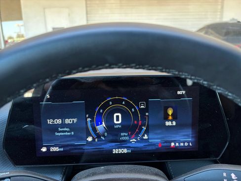 Used 2025 Chevrolet Equinox LT FWD image 39