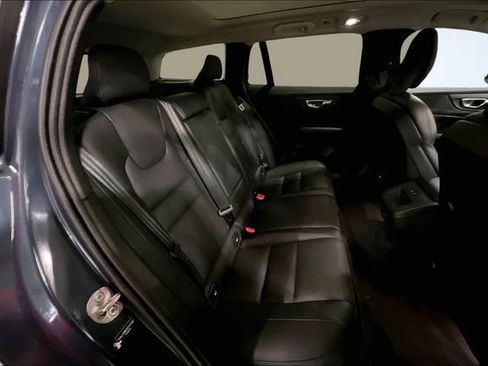 Certified 2025 Volvo V60 B5 Cross Country Plus image 28