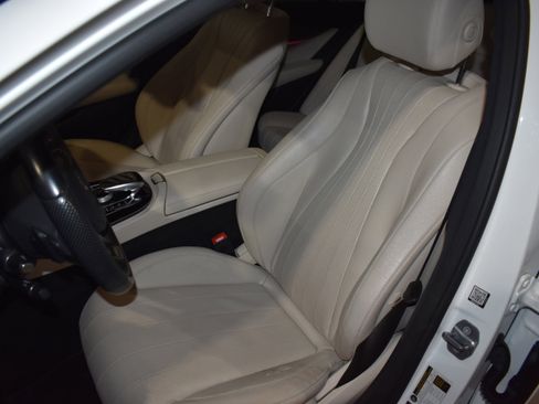 Used 2017 Mercedes-Benz E 400 4MATIC Wagon image 26