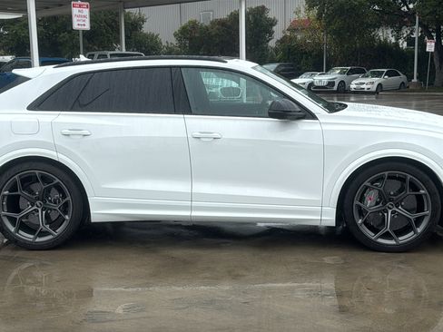 New 2026 Audi RS Q8 performance image 8