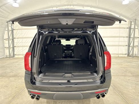 Used 2024 GMC Yukon AT4 w/ Technology Package image 27