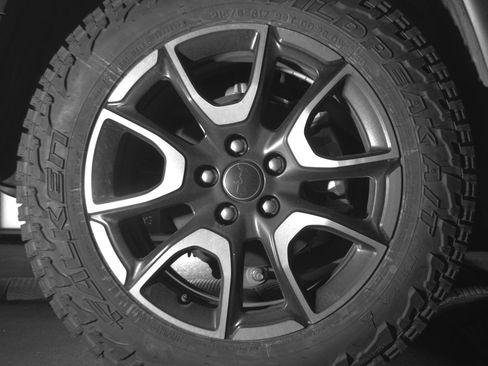 Used 2025 Jeep Compass Trailhawk image 15