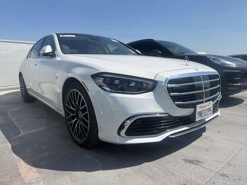 Used 2024 Mercedes-Benz S 580 4MATIC Sedan image 2