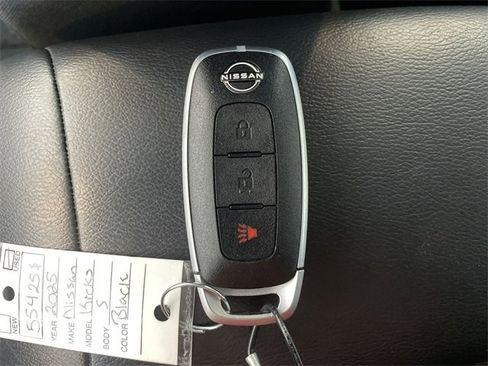 Used 2025 Nissan Kicks S image 28