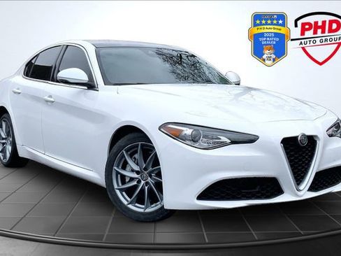 Used 2021 Alfa Romeo Giulia Sprint w/ Sun & Sound Package AWD/4WD image 1