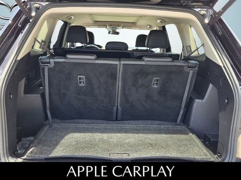 Used 2024 Volkswagen Atlas SE w/ Panoramic Sunroof Package FWD image 10