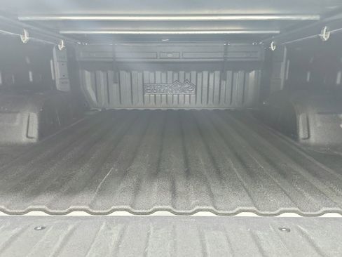 Used 2024 Chevrolet Silverado 1500 High Country AWD/4WD image 52