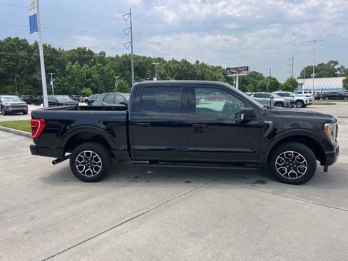 Used 2023 Ford F150 XLT w/ Equipment Group 302A High RWD image 9