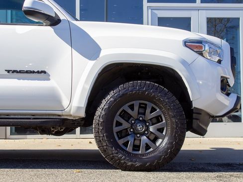 Used 2023 Toyota Tacoma SR5 image 5