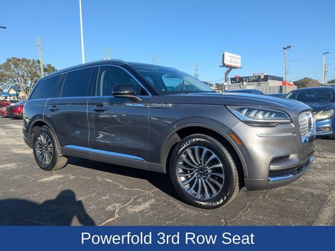 Used 2022 Lincoln Aviator AWD w/ Premium Package image 3