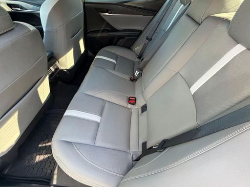 Used 2025 Toyota Camry SE w/ Convenience Package image 29