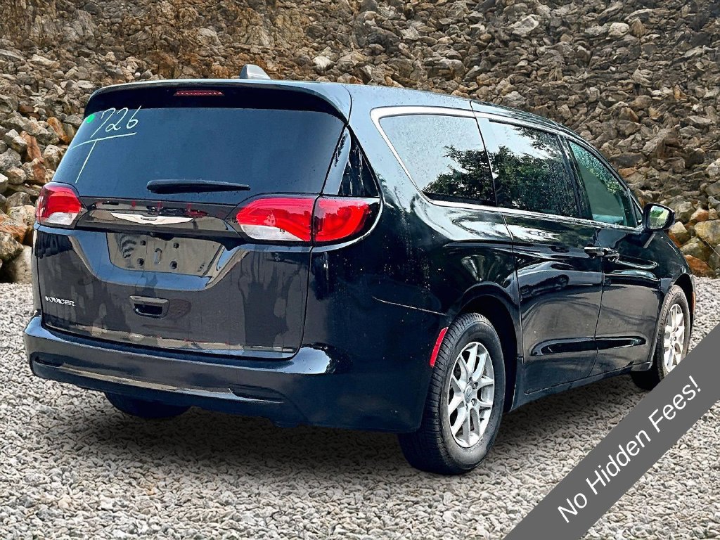 Used 2024 Chrysler Voyager LX FWD image 2