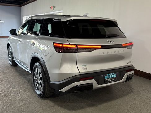 Used 2023 INFINITI QX60 Pure image 6