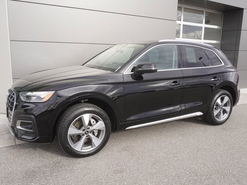 Used 2023 Audi Q5 2.0T Premium Plus image 3