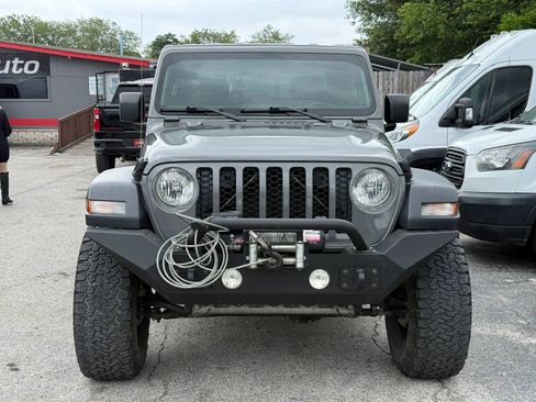 Used 2020 Jeep Gladiator Sport w/ Quick Order Package 24S AWD/4WD image 2