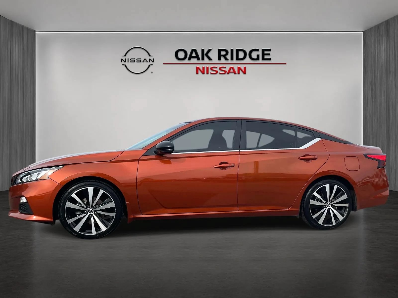 Used 2021 Nissan Altima 2.5 SR w/ SR Premium Package FWD image 6
