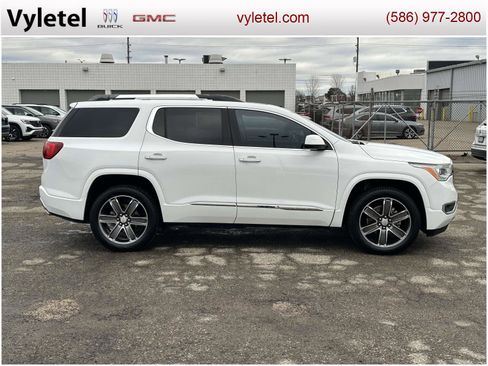 Used 2019 GMC Acadia Denali w/ Technology Package image 2