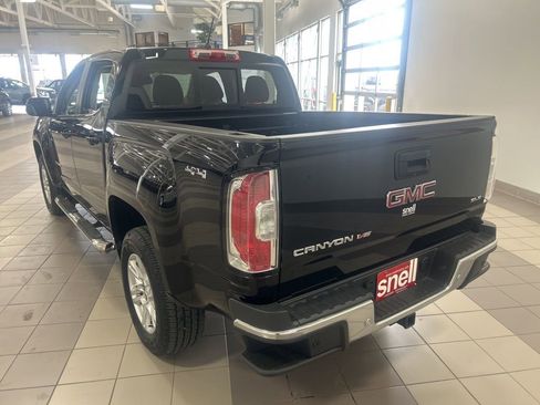 Used 2019 GMC Canyon SLE w/ Driver Alert Package image 3