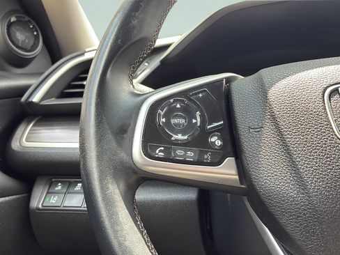 Used 2020 Honda Civic EX image 25