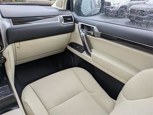 Certified 2023 Lexus GX 460 Premium w/ Premium Plus Package image 18