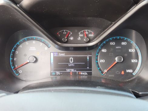 Used 2017 Chevrolet Colorado LT w/ LT Convenience Package RWD image 17