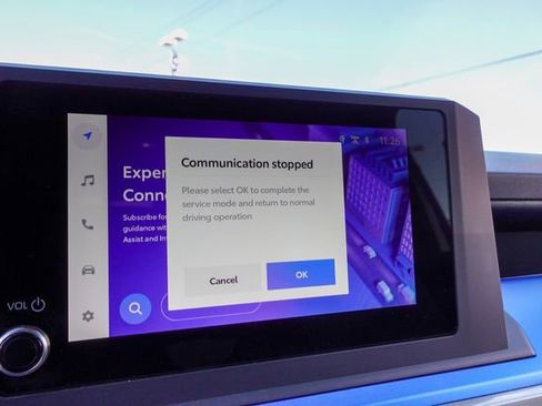 Certified 2024 Toyota Tacoma TRD Off-Road image 19