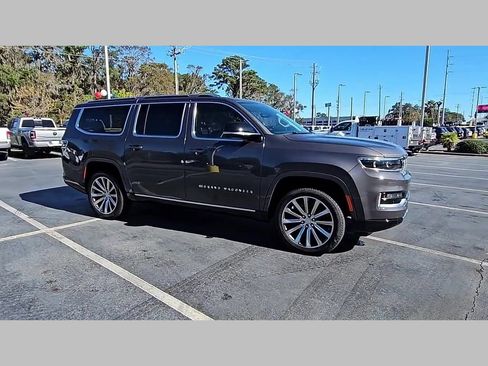 Used 2024 Jeep Grand Wagoneer L 4WD image 33