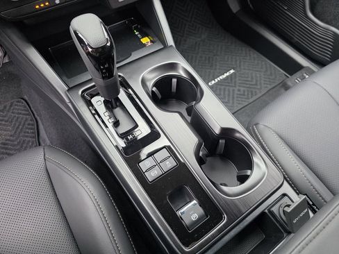 New 2026 Subaru Outback Limited AWD/4WD image 23