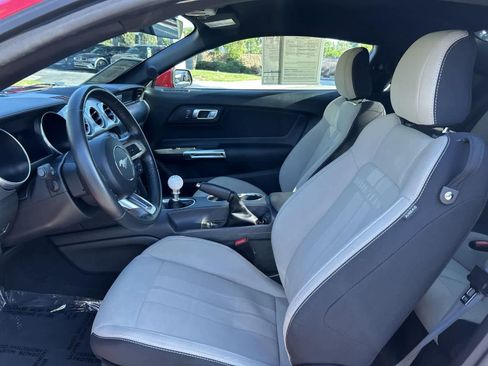 Used 2022 Ford Mustang GT image 11