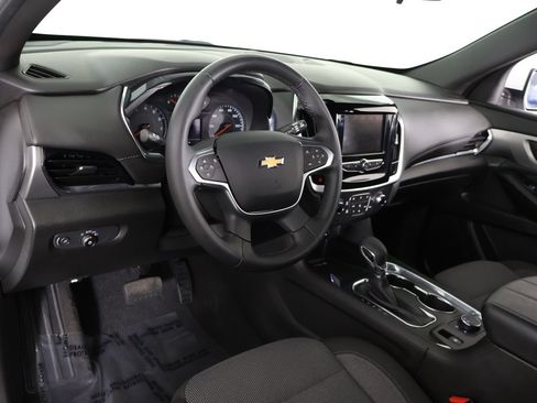 Used 2023 Chevrolet Traverse LT FWD image 27