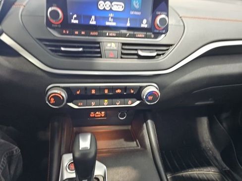 Used 2020 Nissan Altima 2.5 SR w/ Premium Package image 15