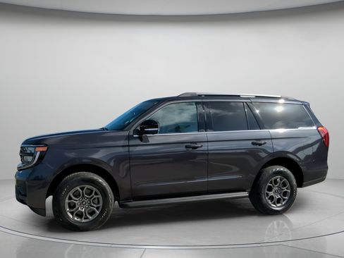 New 2026 Ford Expedition Active image 14
