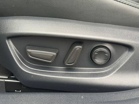 Certified 2025 Toyota Camry SE FWD image 34