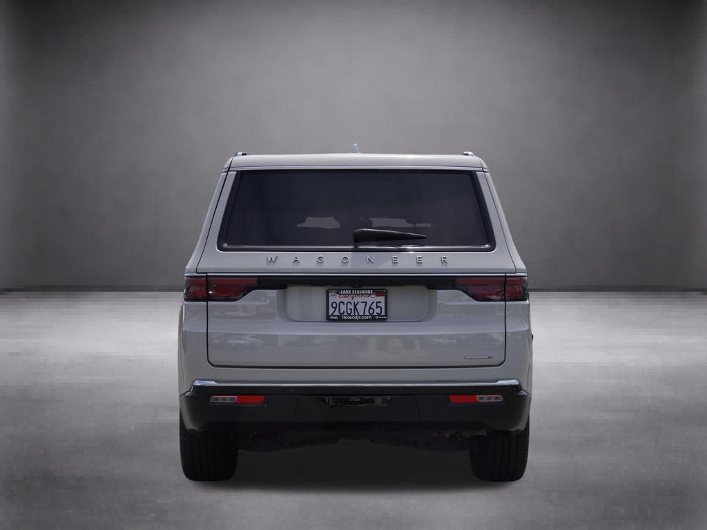 Certified 2022 Jeep Wagoneer Series II RWD image 6