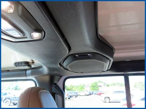 Certified 2020 Jeep Wrangler Unlimited Sahara AWD/4WD image 11