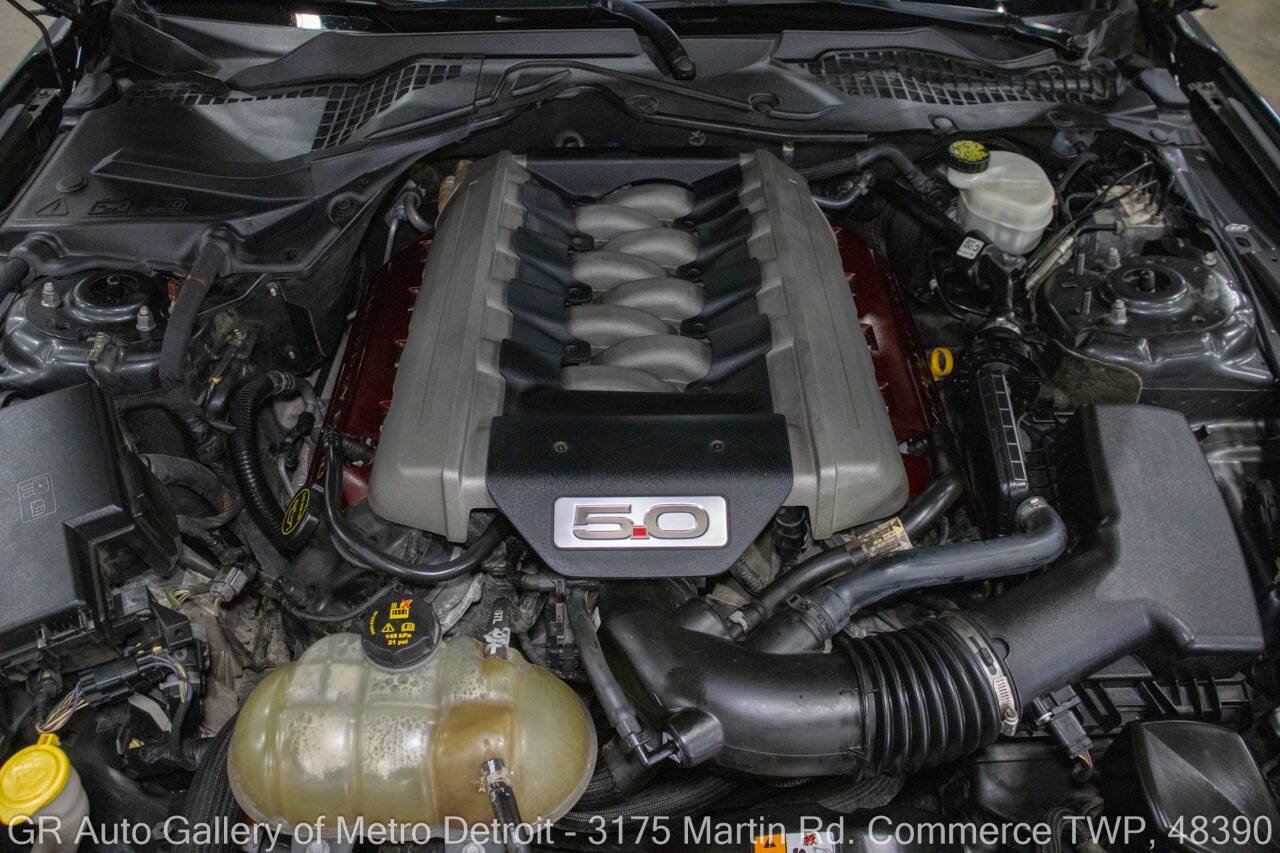 Used 2017 Ford Mustang GT Premium RWD image 19