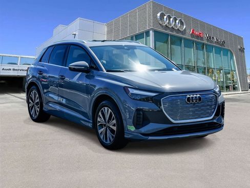 Used 2023 Audi Q4 e-tron Premium Plus w/ Premium Plus image 5